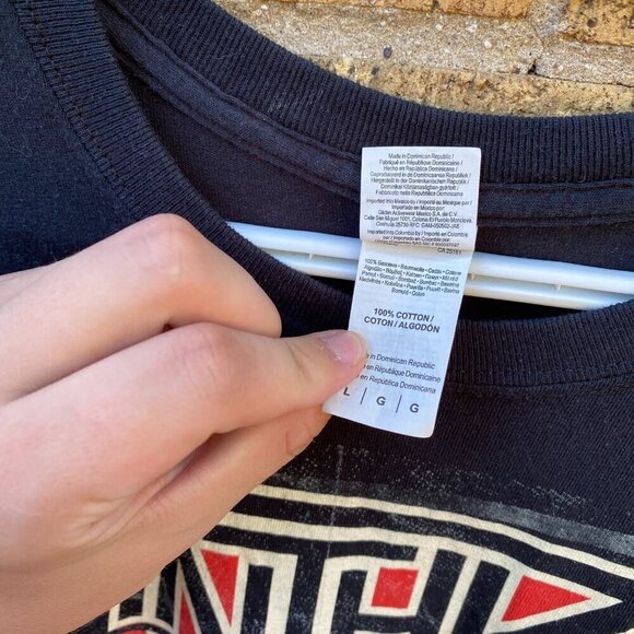 Lot of 4 Band T Shirts Large KISS, ANTHRAX, EVANESCENCE Large - Picture 3 of 8